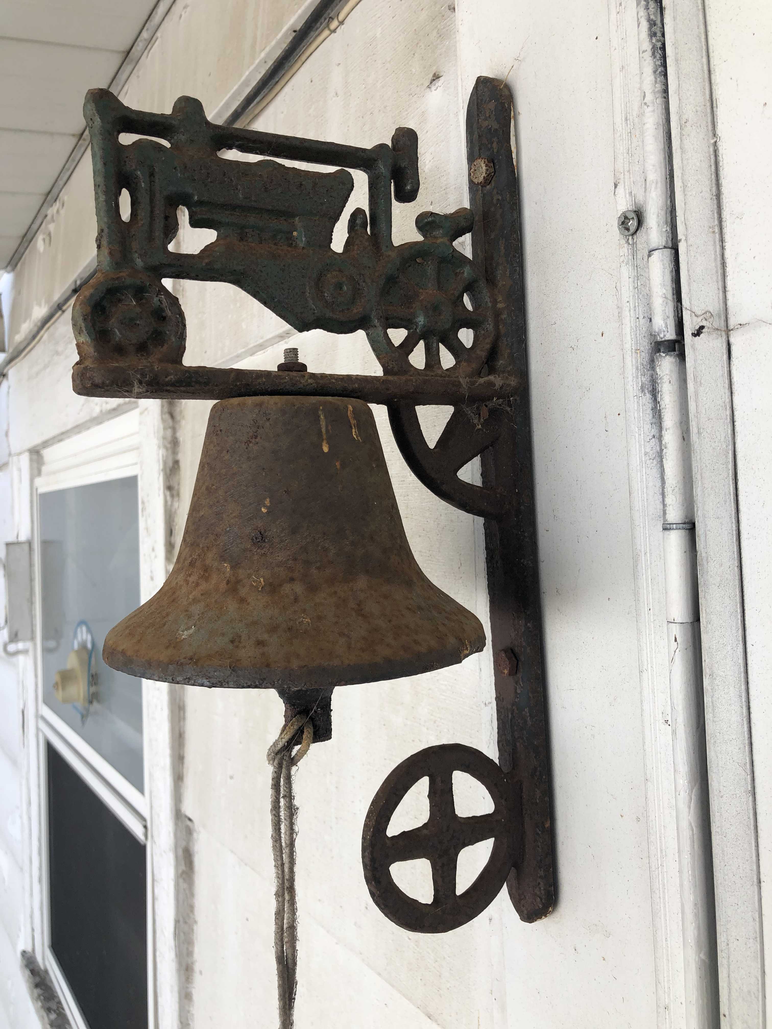 Large Longtime Resident Of Greenfield Estate Auction