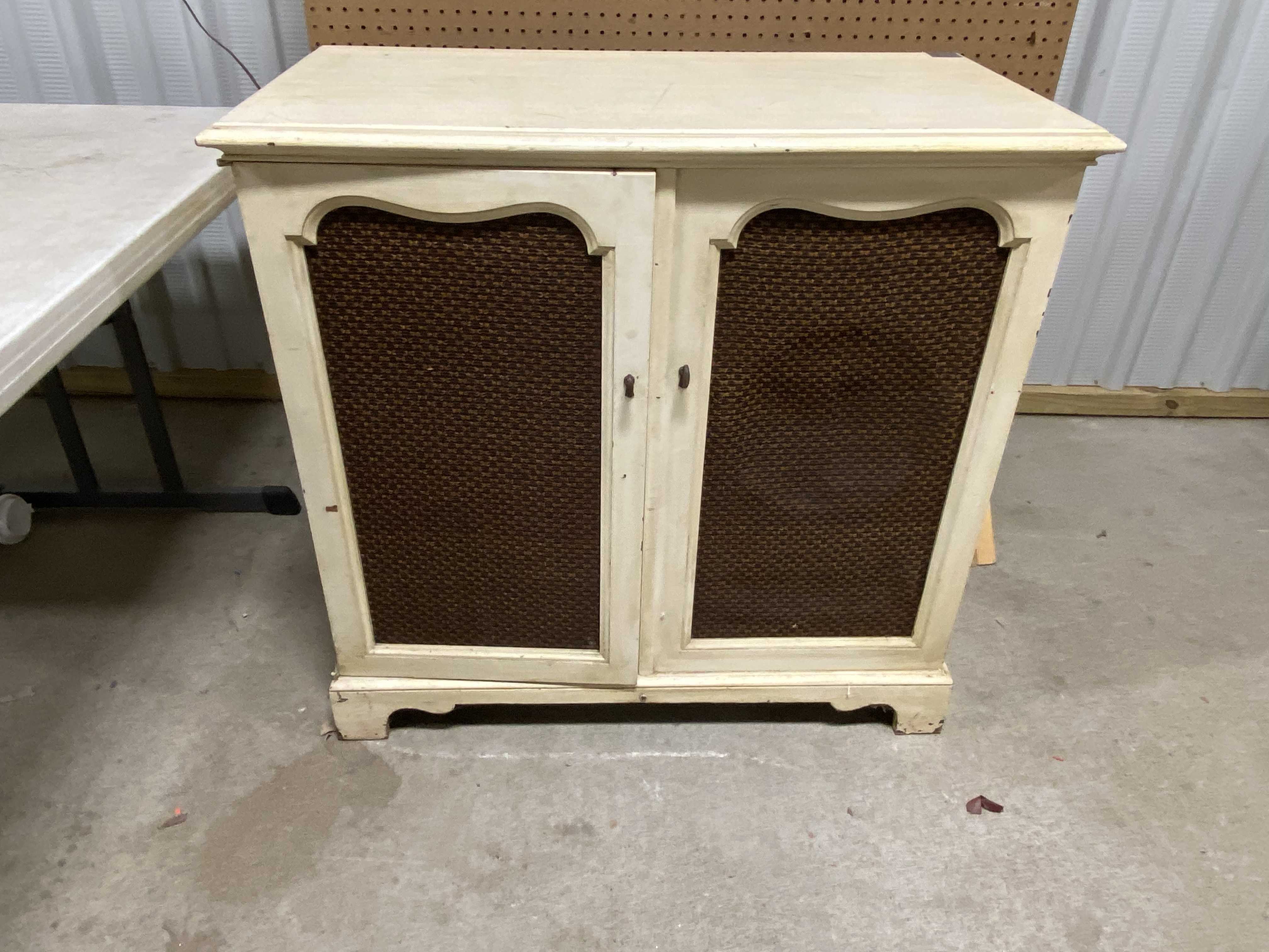 Large Antique and Collectible Auction and more