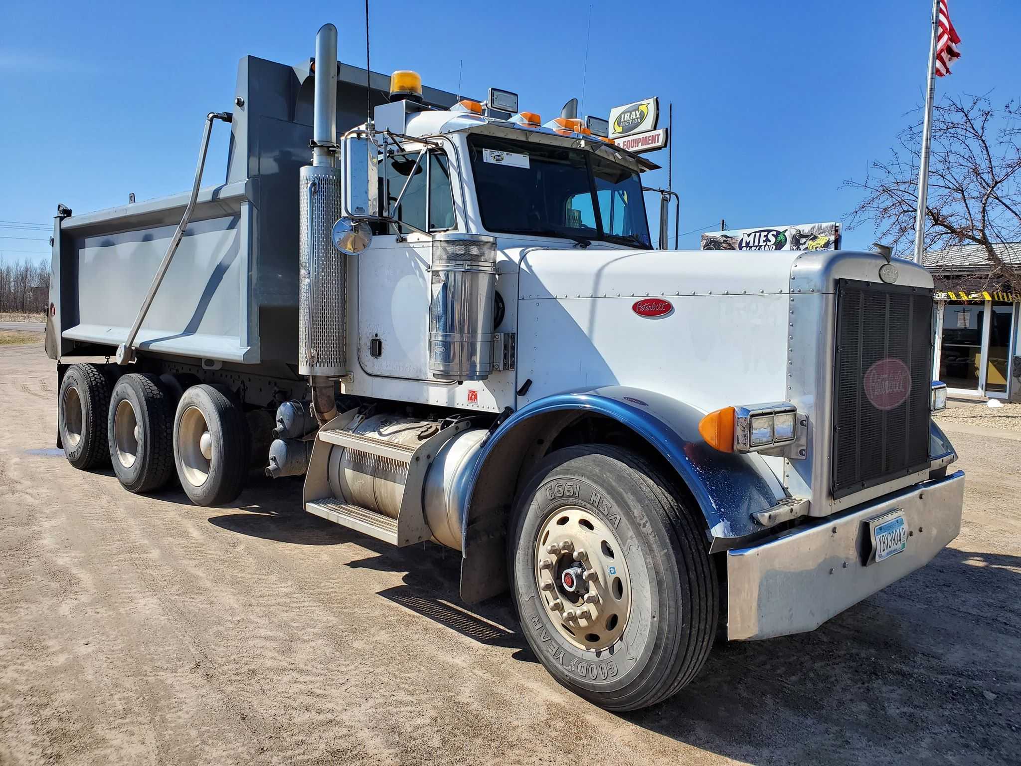 '98 Peterbilt 379 Tri Dump Truck | Heavy Equipment, Truck, Trailer Auction