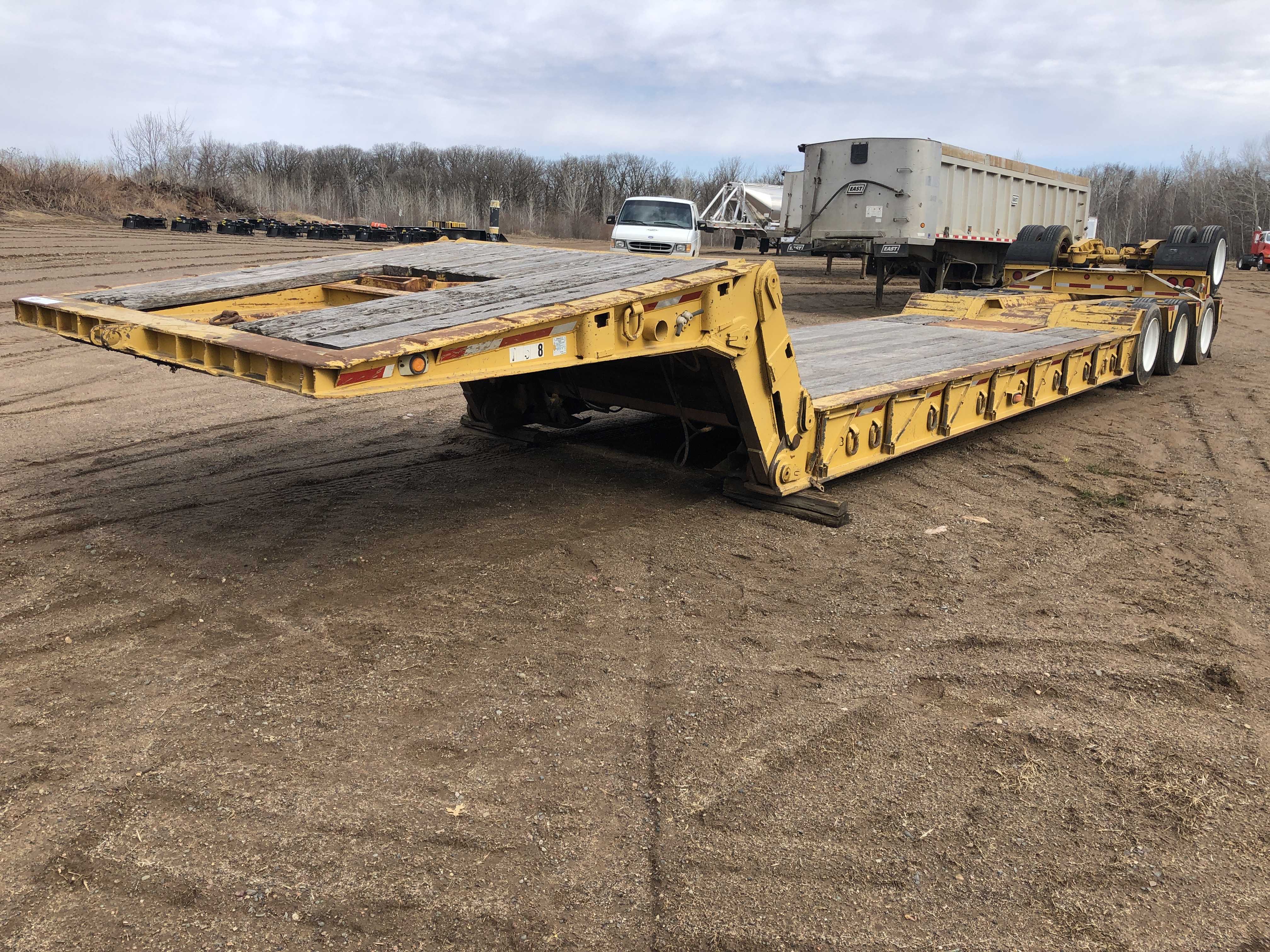 '98 Load King 48' Tri Folding Neck Lowboy 