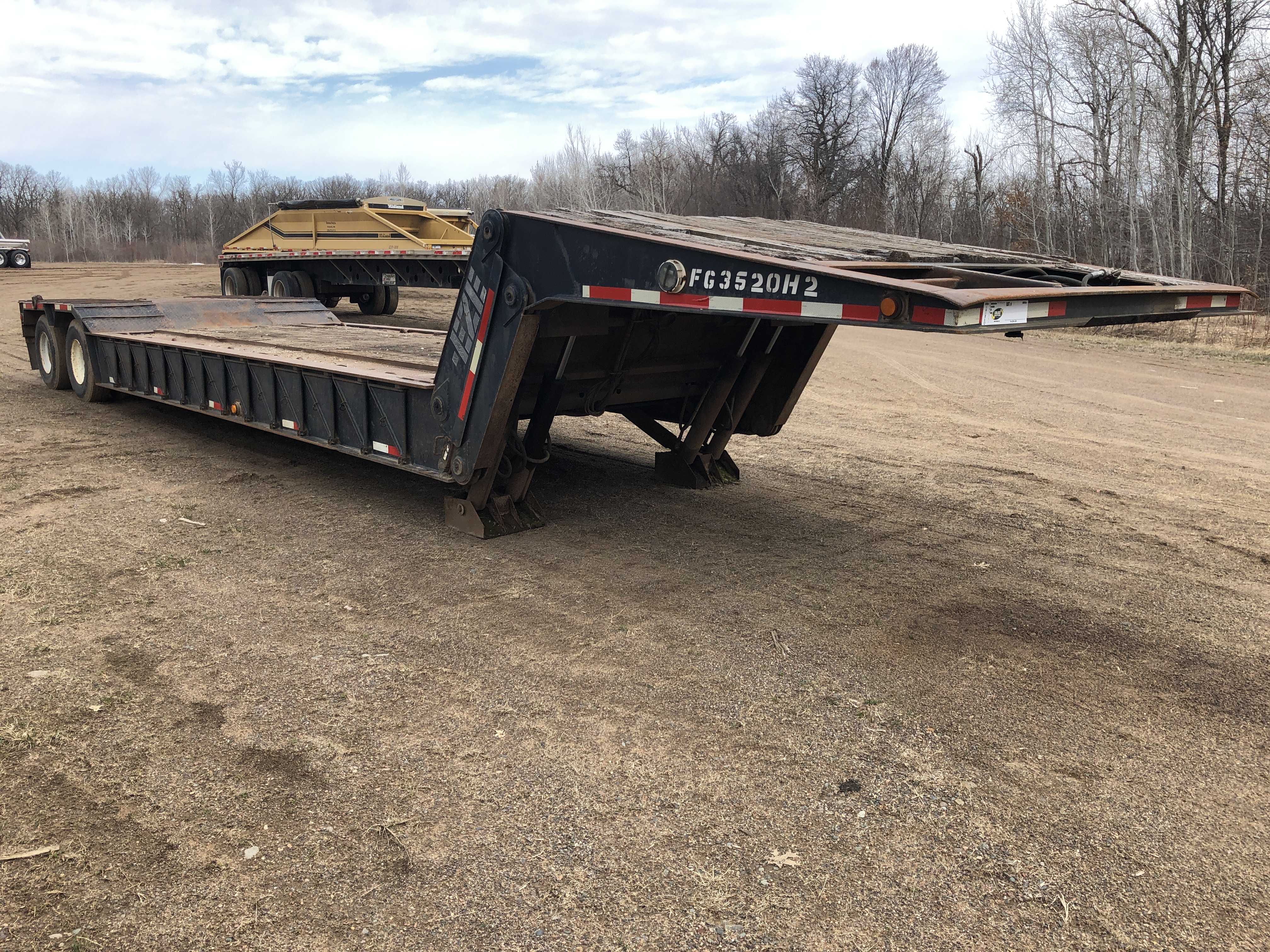 '93 Trail-Eze FG3520H2 37' Tandem Folding Neck Low | Heavy Equipment ...