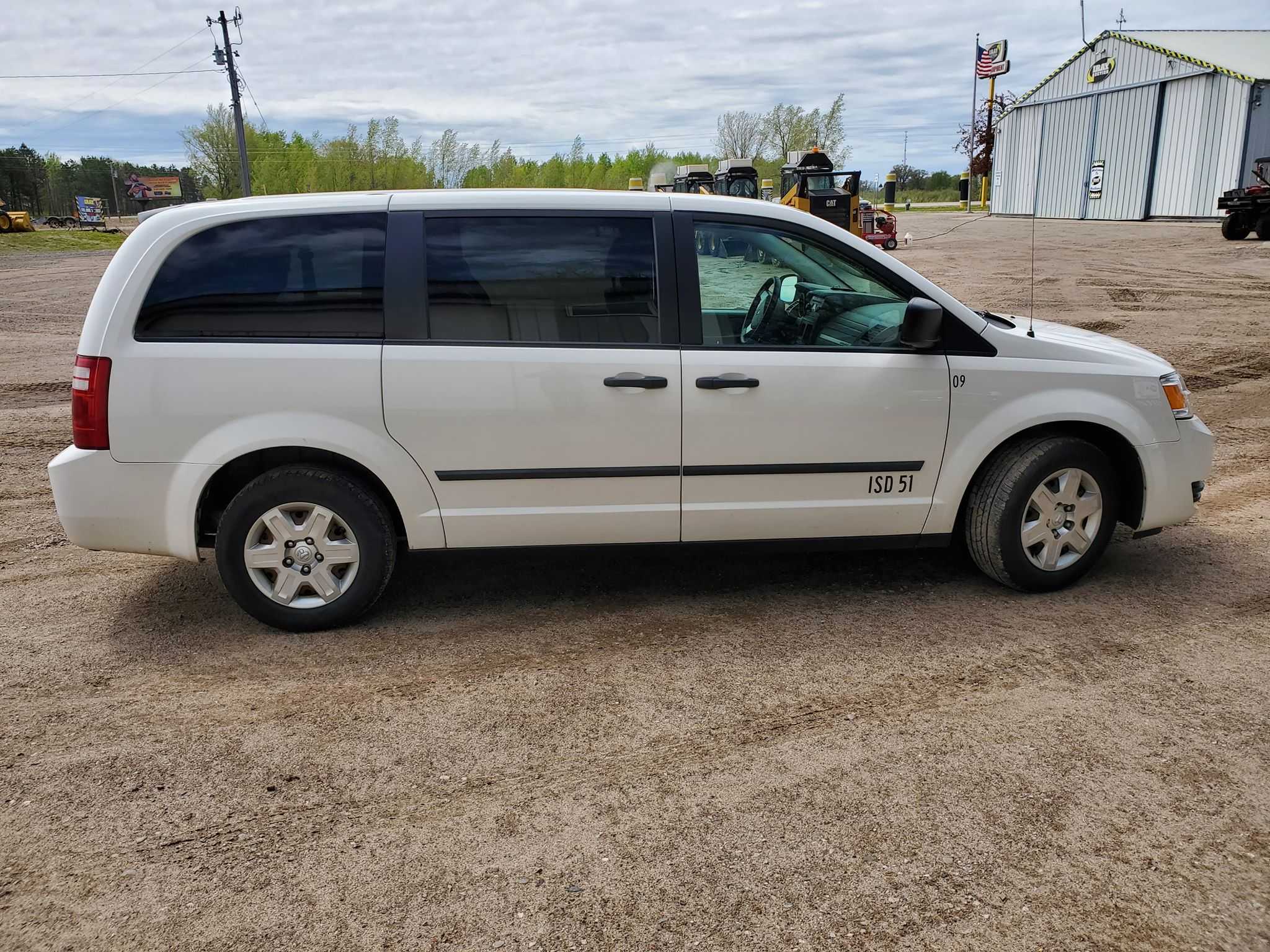 '08 Dodge Grand Caravan SE | Heavy Equipment, Truck & Trailer Auction