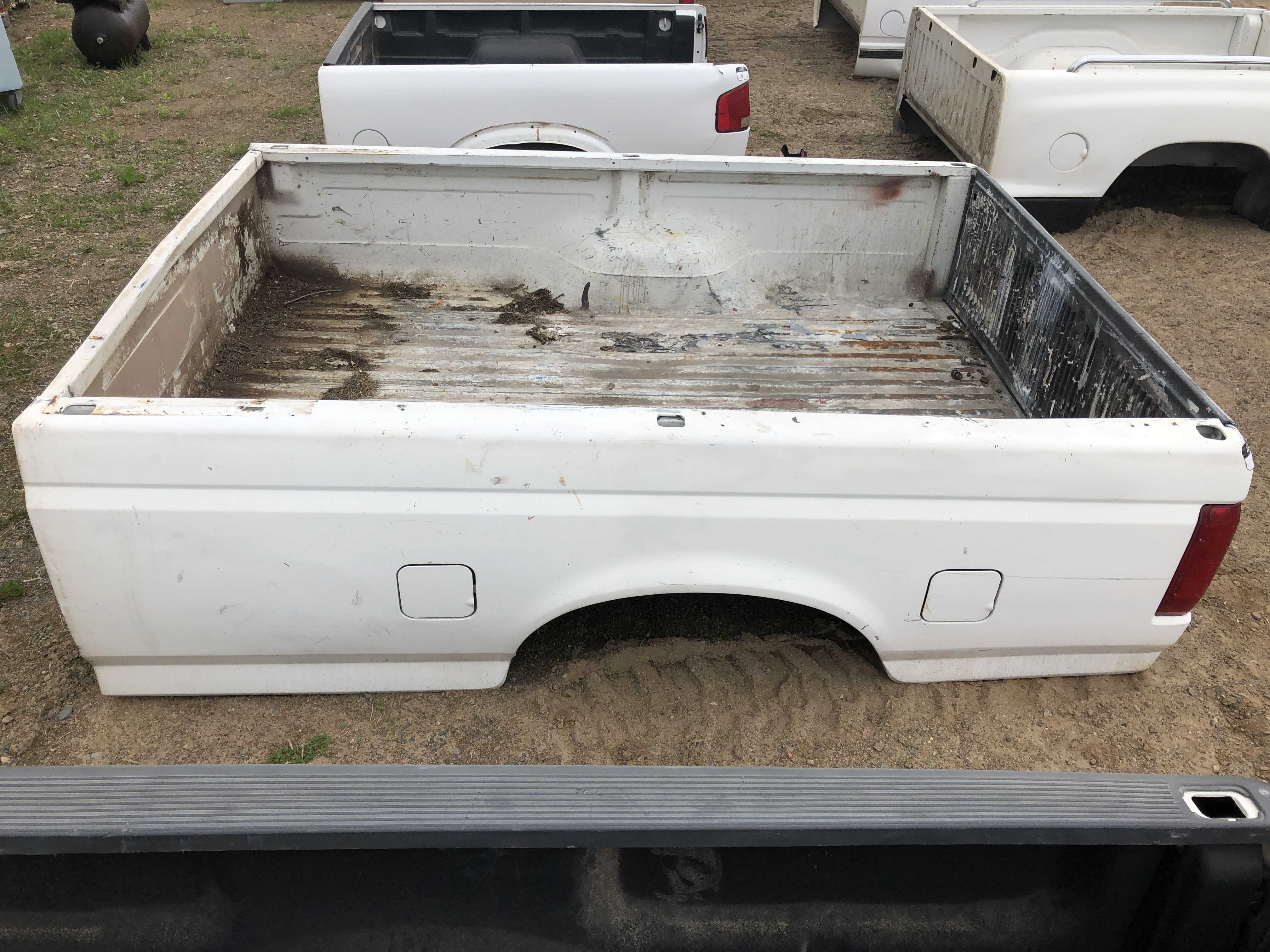 Ford F150/250 Pickup Box Heavy Equipment, Truck & Trailer Auction
