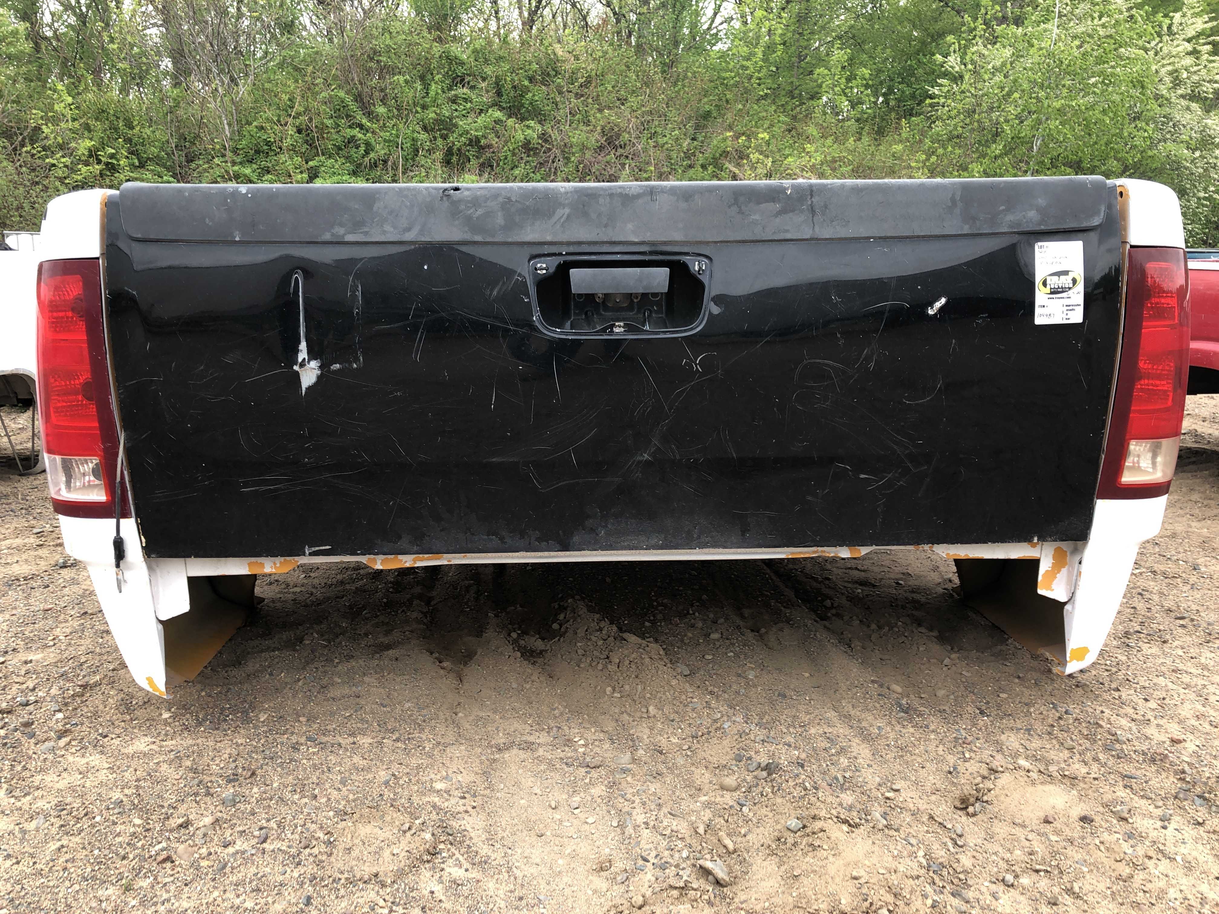 GMC 1500/2500 Pickup Box Heavy Equipment, Truck & Trailer Auction