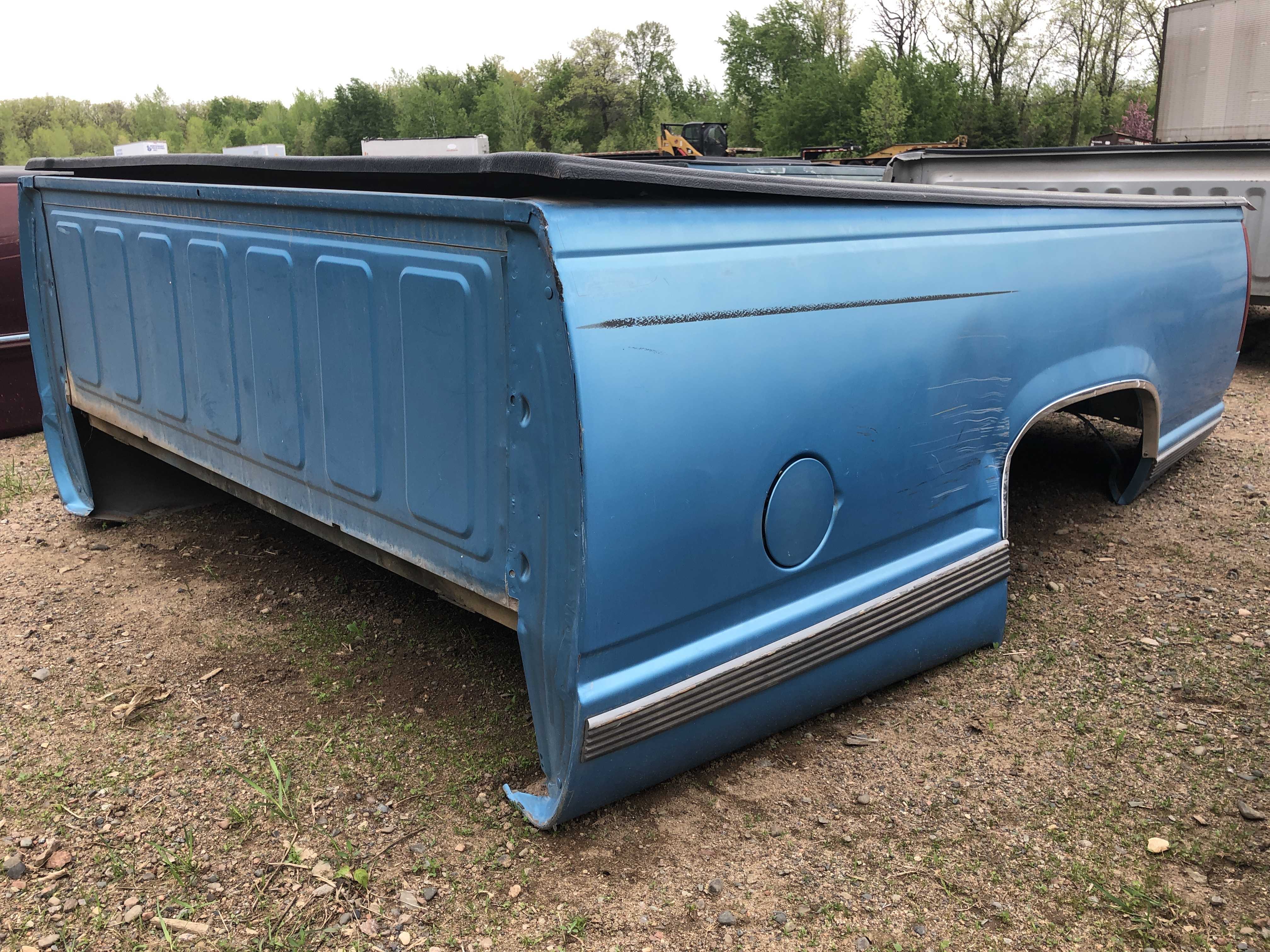 Chevy 1500/2500 Pickup Box | Heavy Equipment, Truck & Trailer Auction