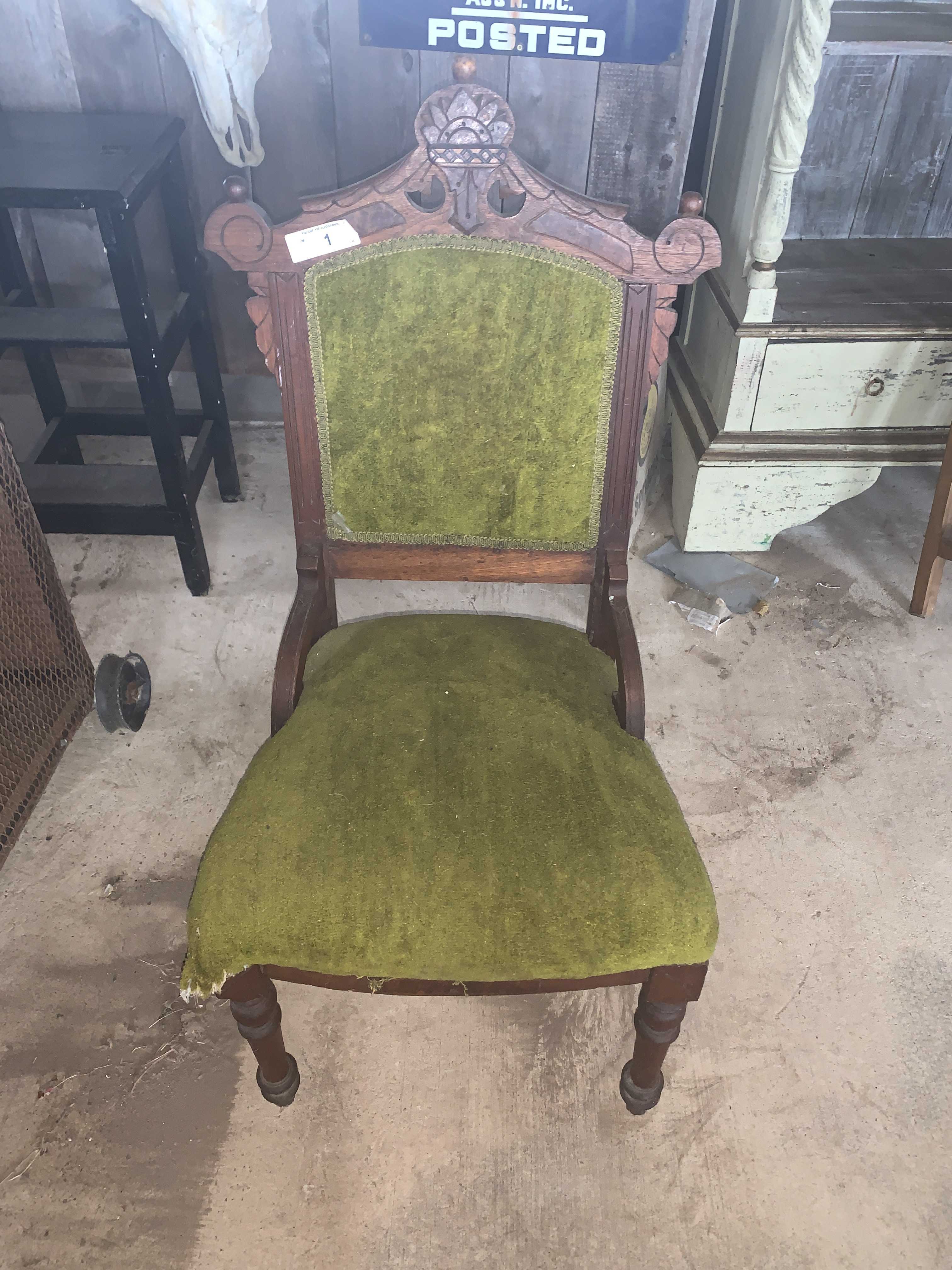 ONLINE ESTATE AUCTION INCLUDES ITEMS FROM CHARLIE SANDERS