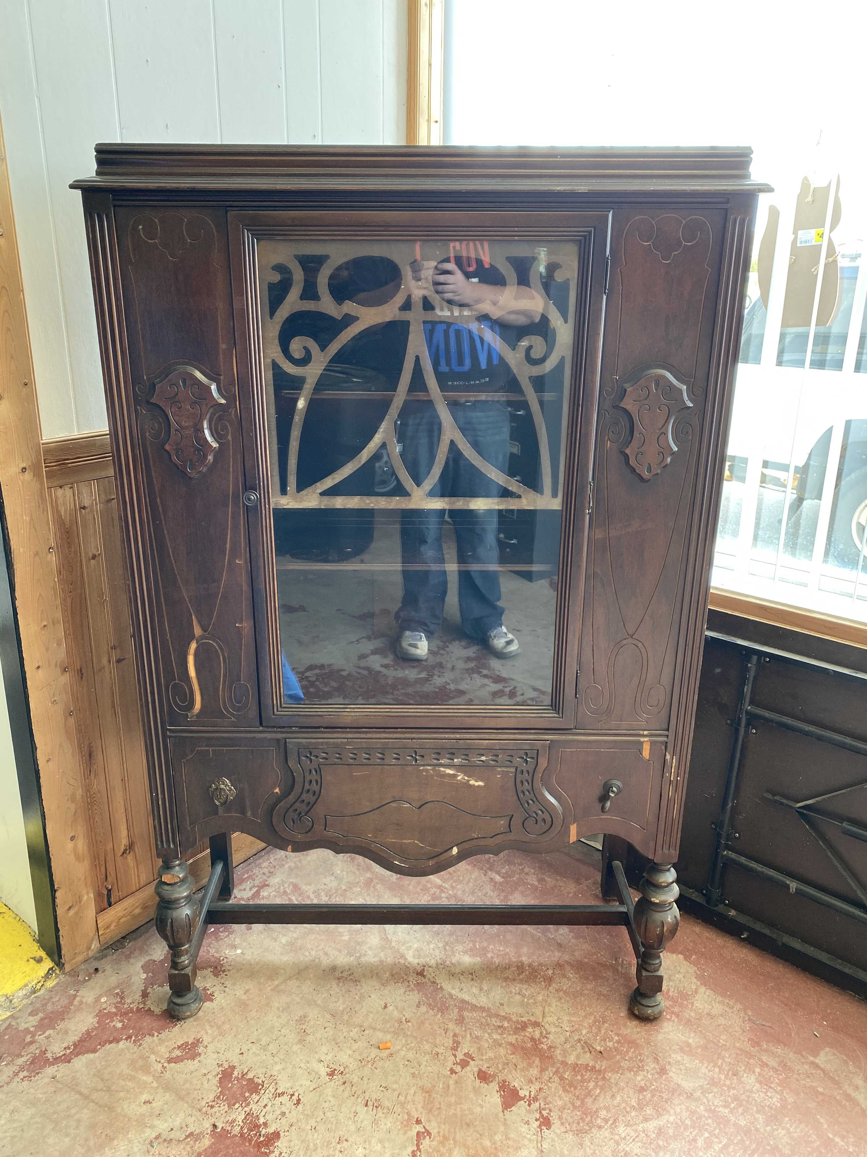 Weekly Consignment Auction