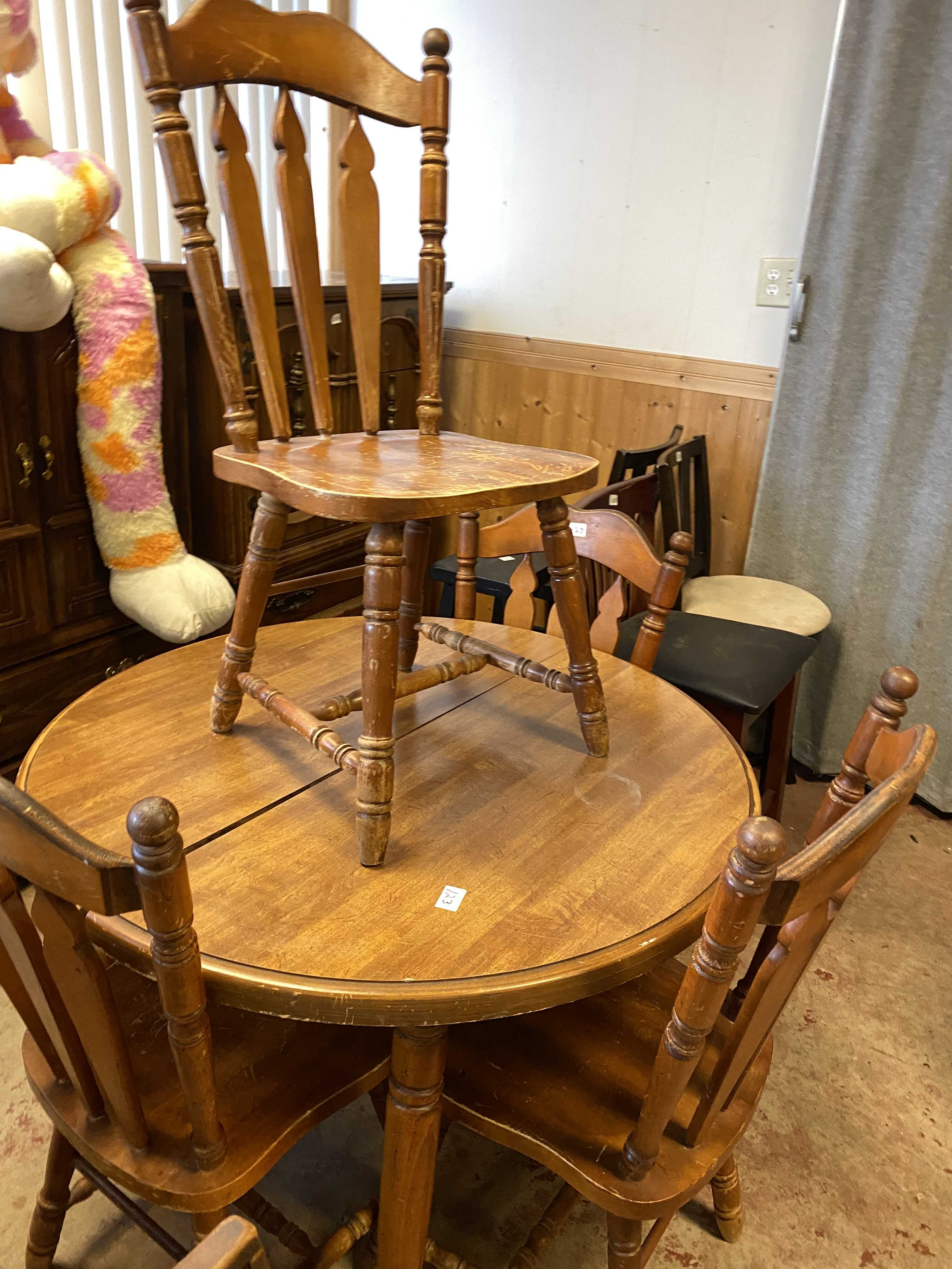 Weekly consignment auction 