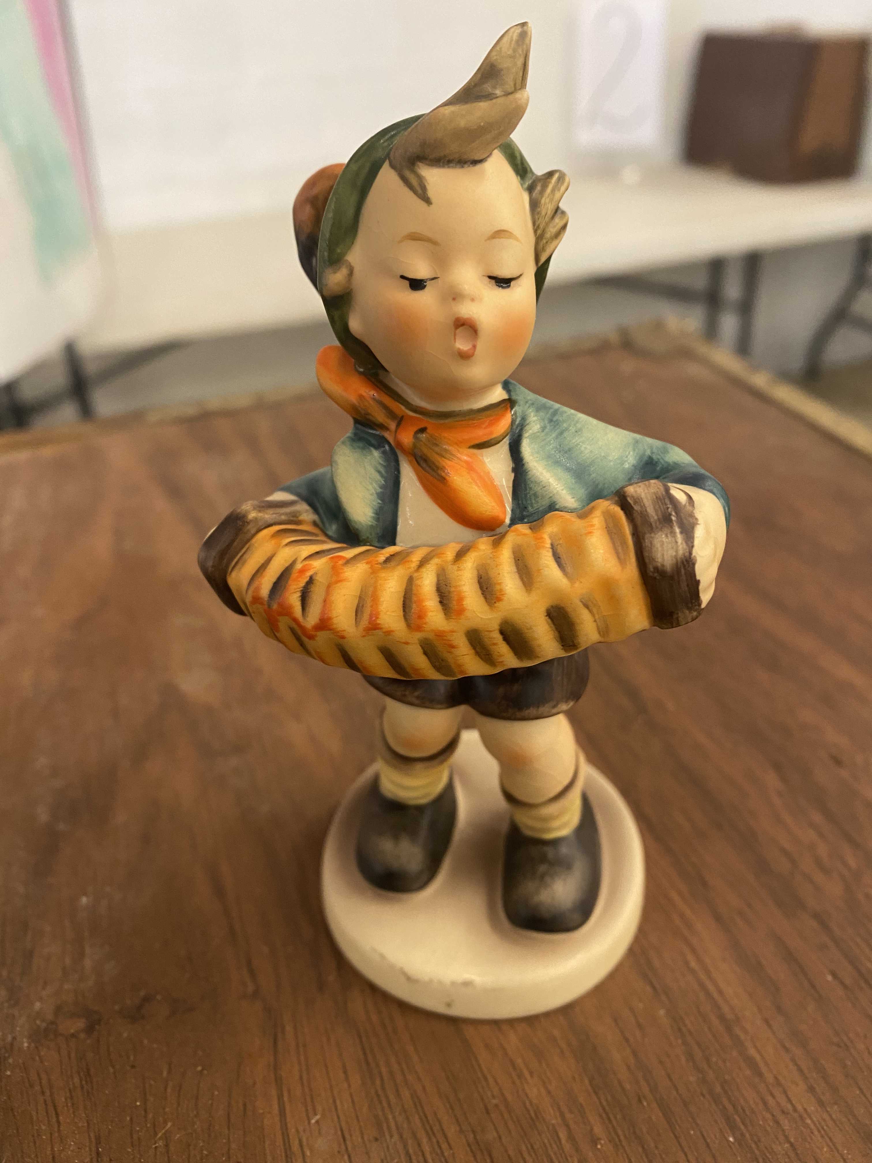 FRIDAY NIGHT AUCTION