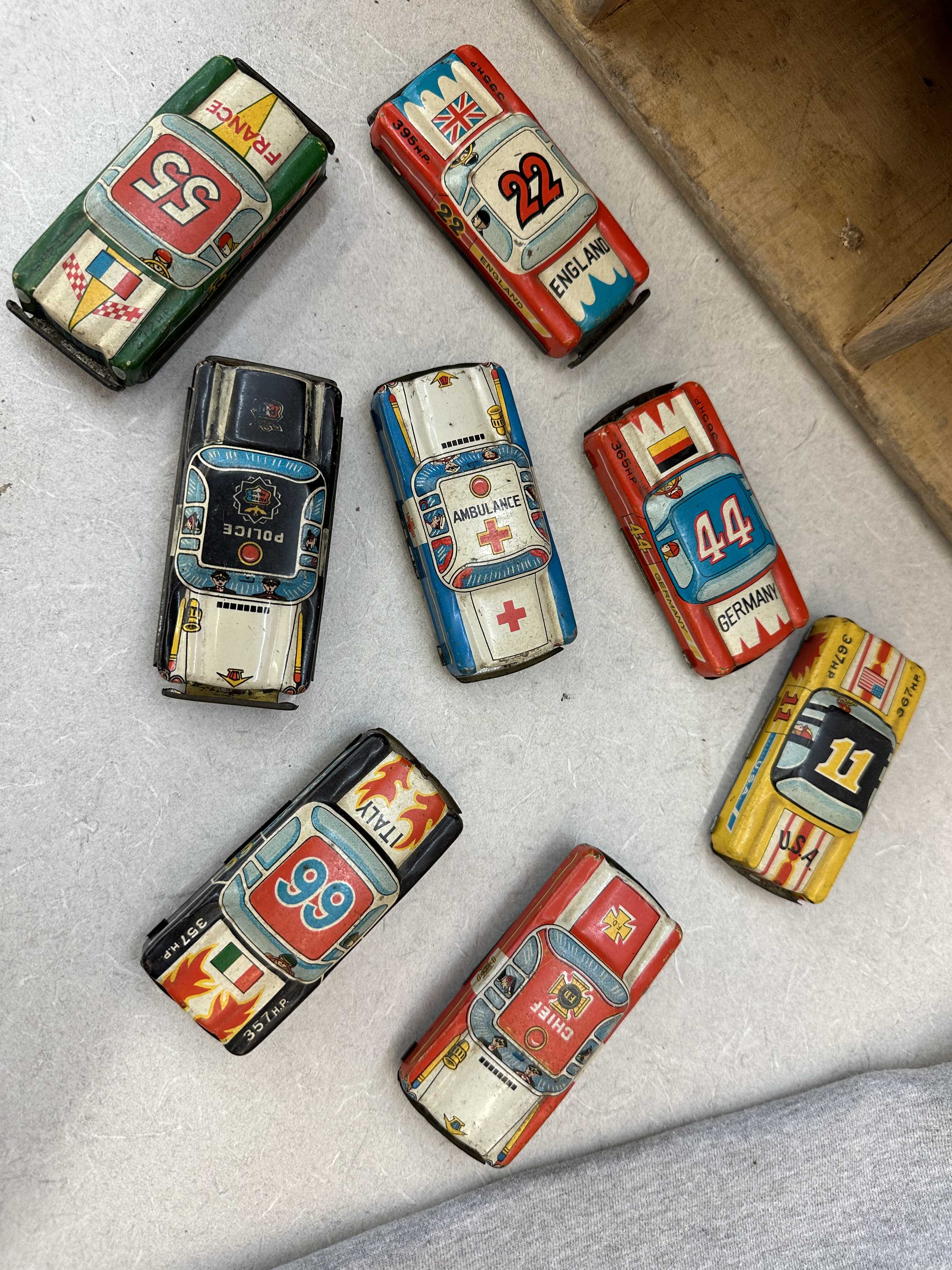 FRIDAY NIGHT AUCTION