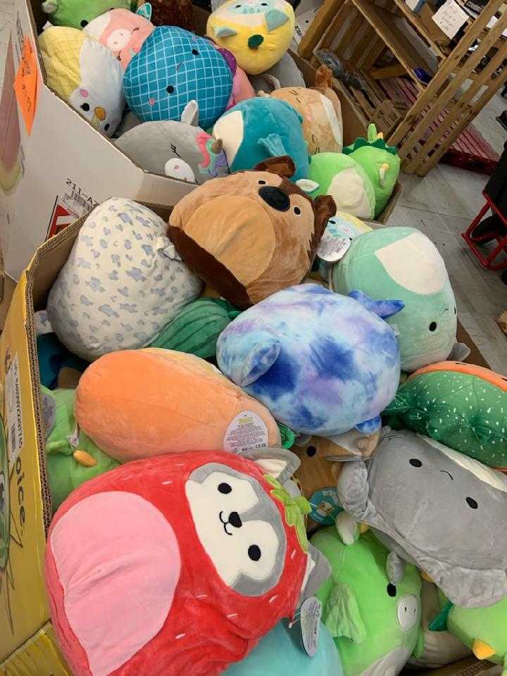 Americas Wholesale Outlet