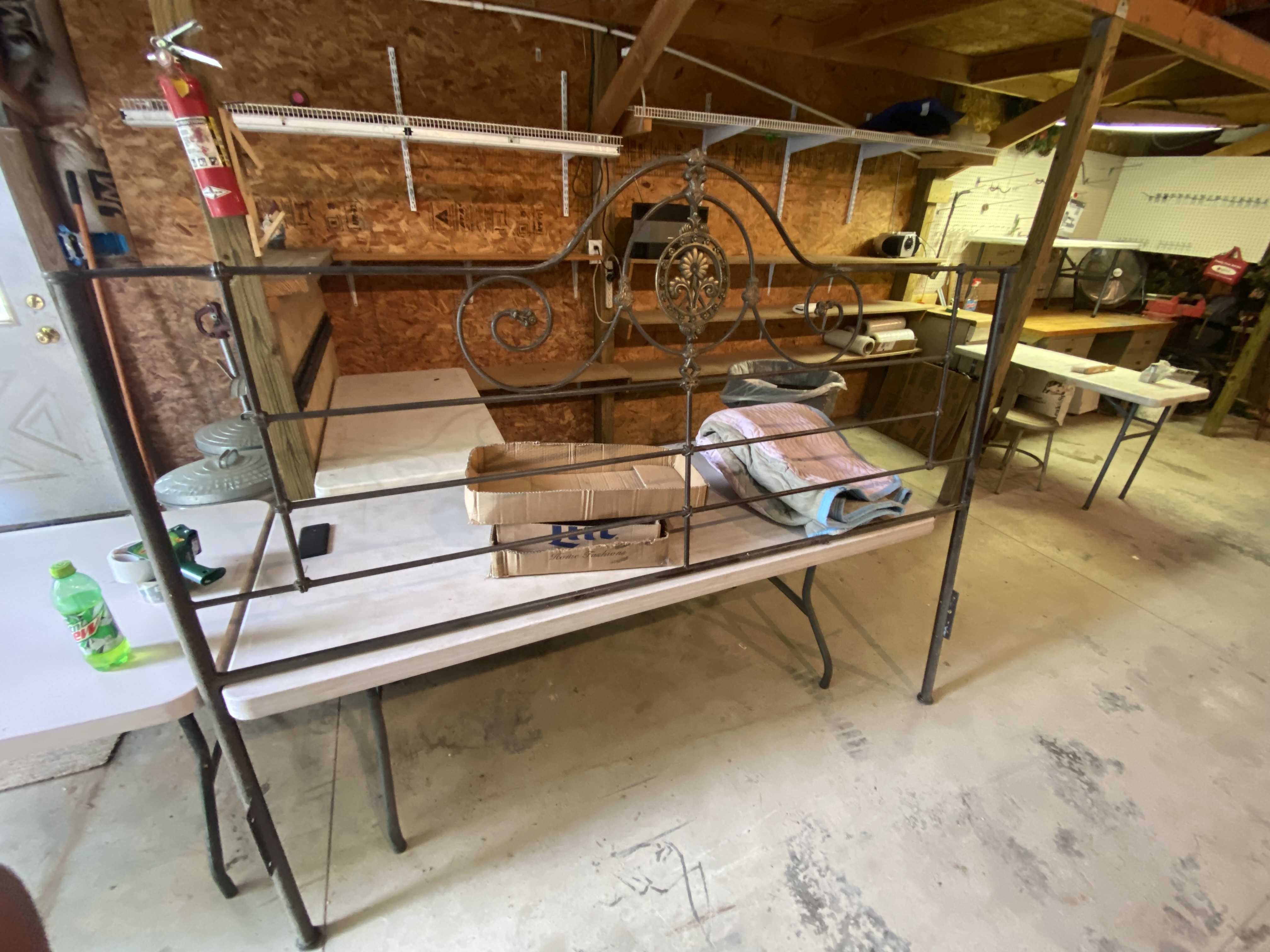 Large Tool and Flooring g liquidation Auction