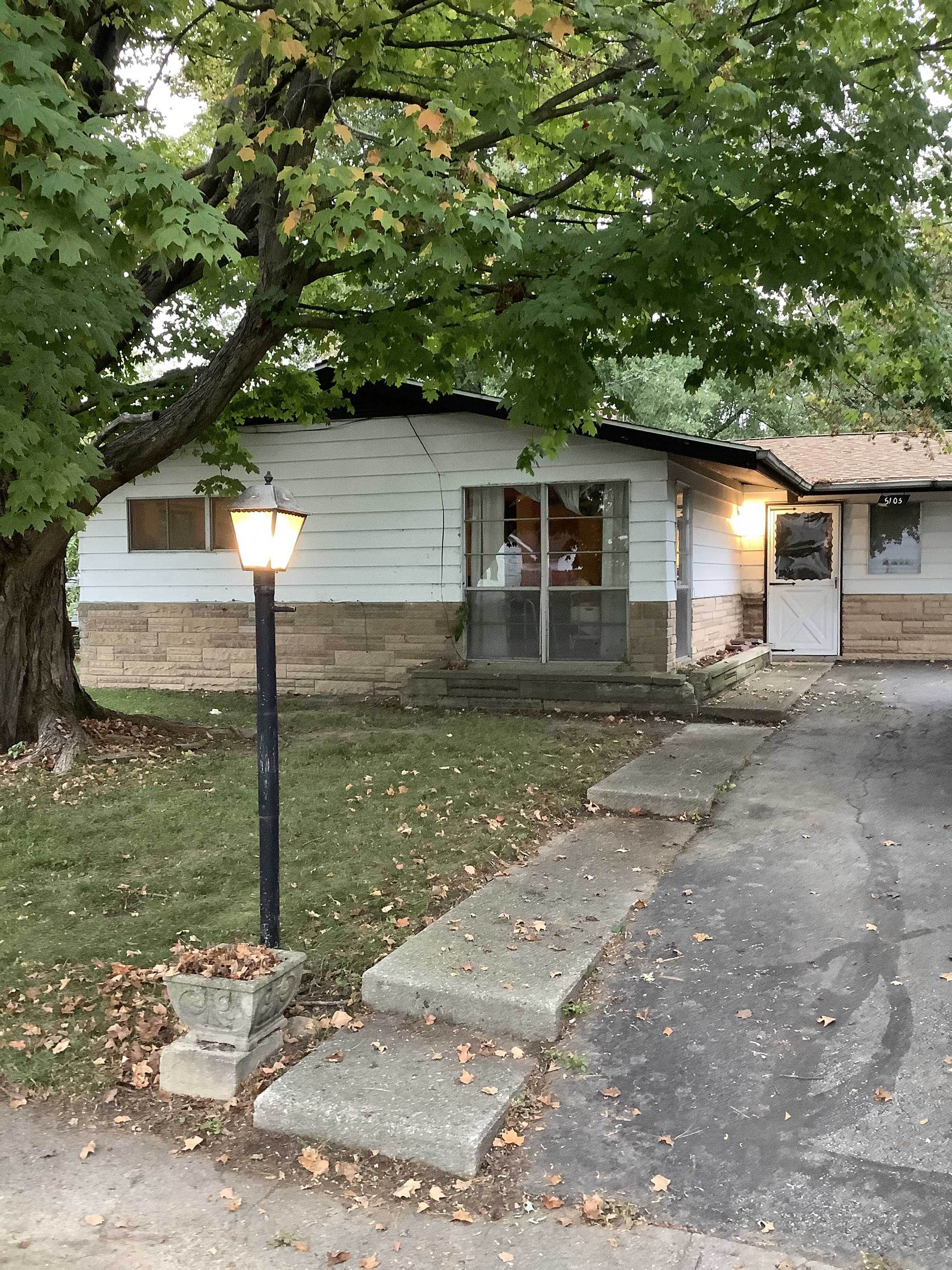 3BED/1BATH HOME, QUALITY HAND TOOLS, FRIG & MORE