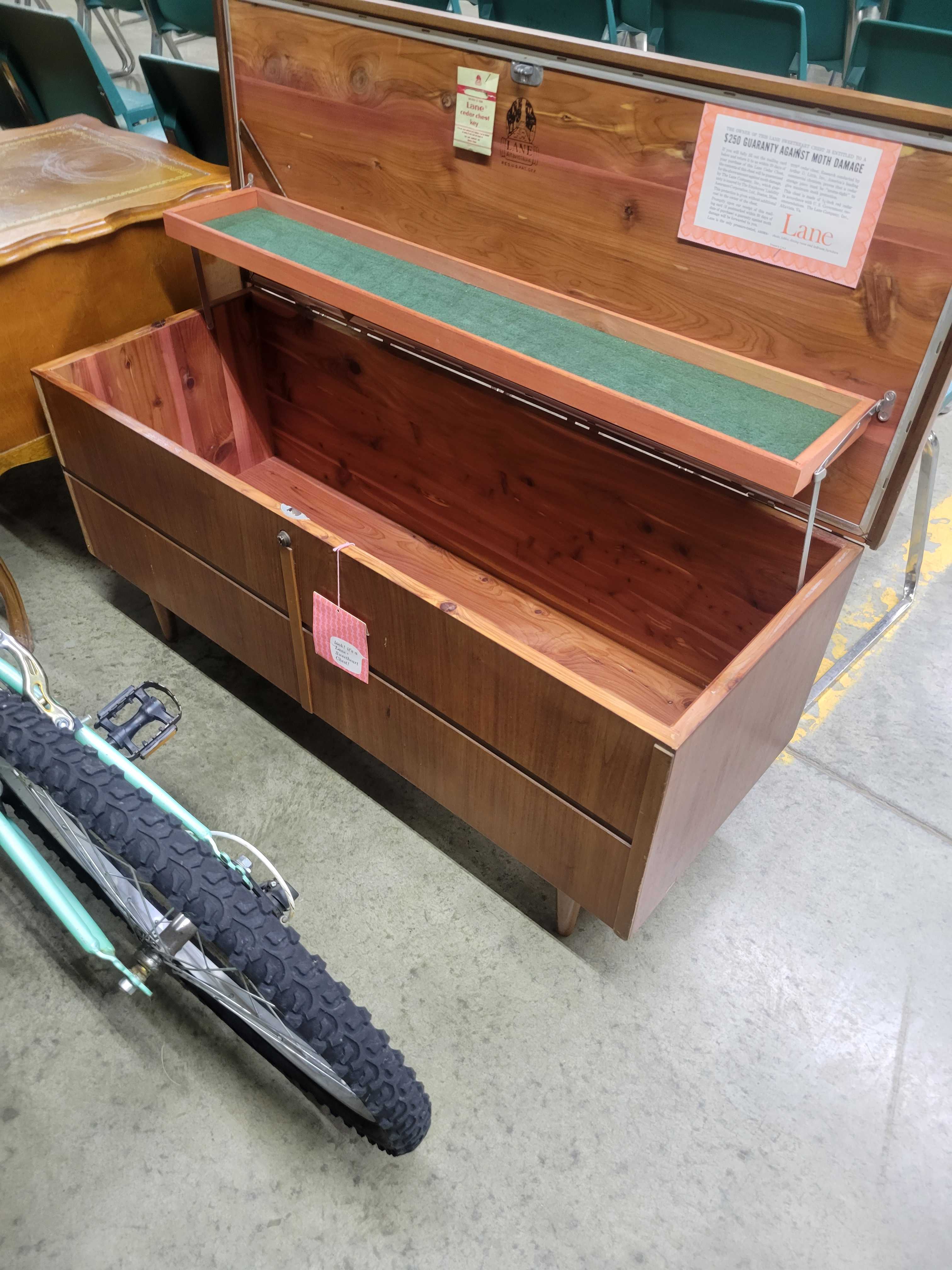 Coots Family Auction WEEKLY