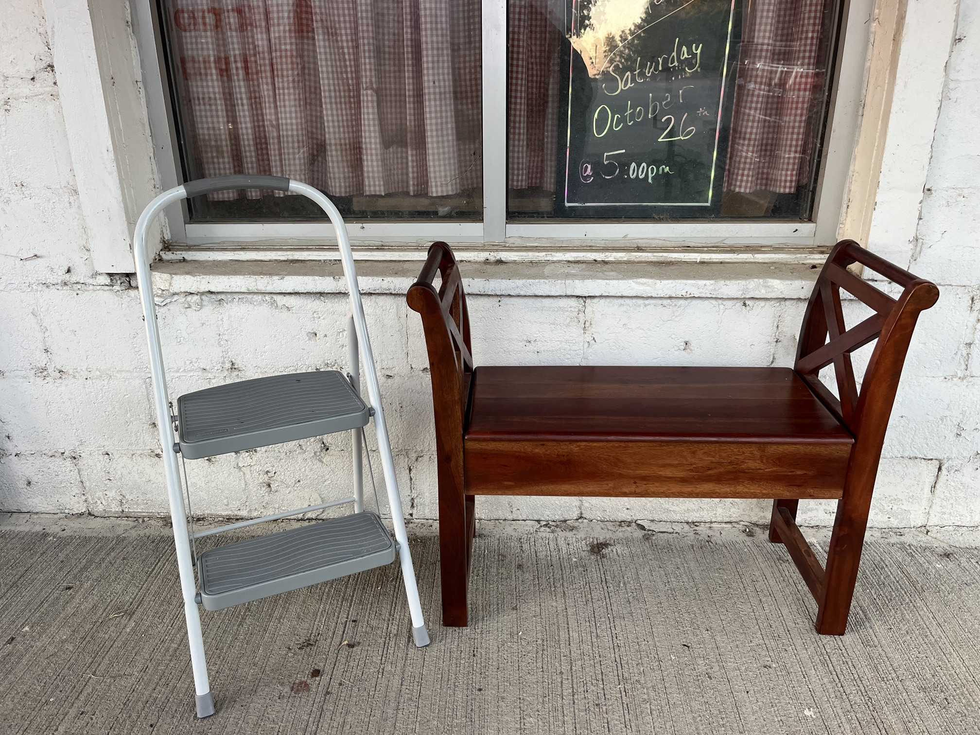 Consignments & New Items Auction