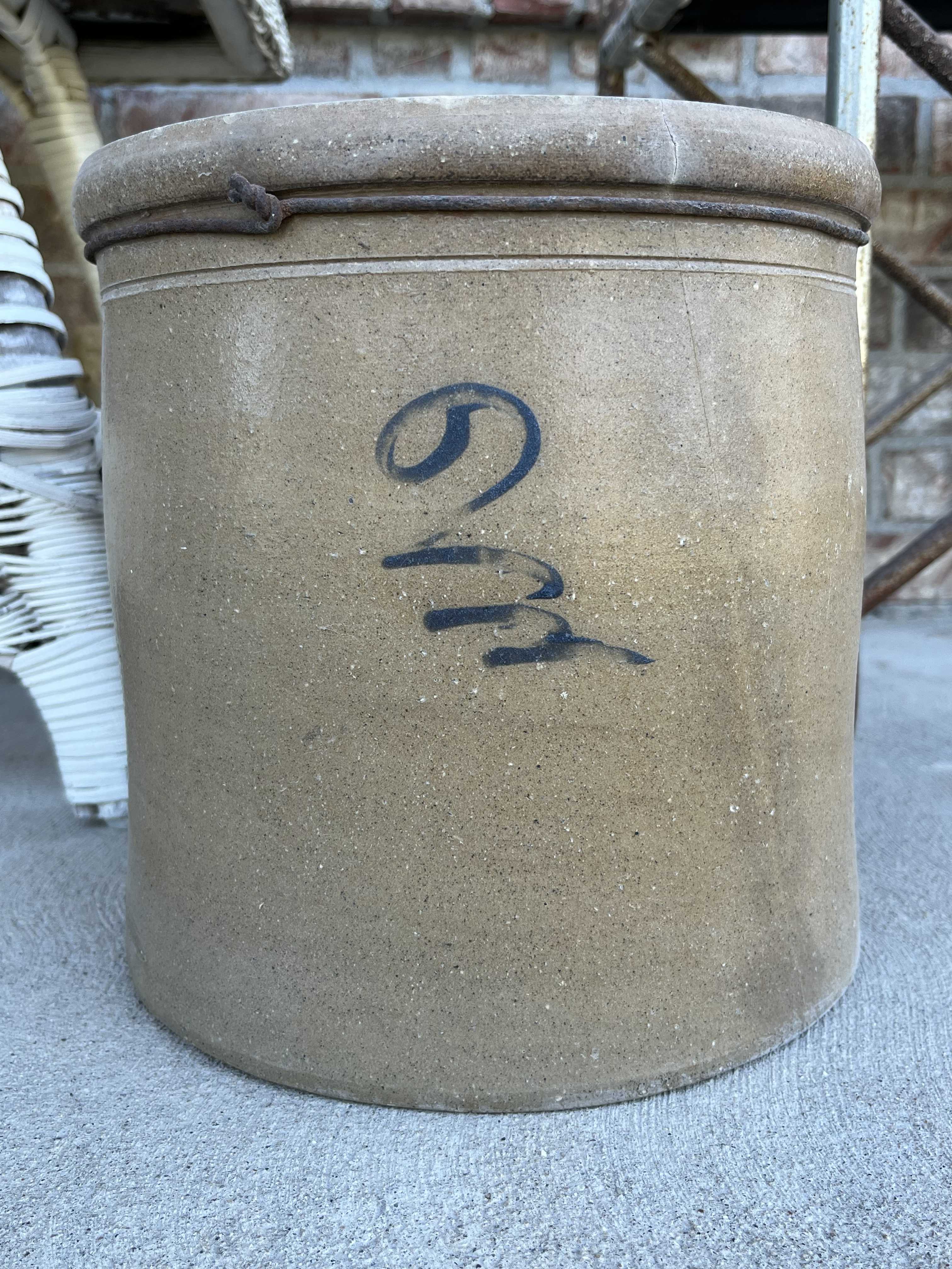 Image for 2 Gallon Bee Sting