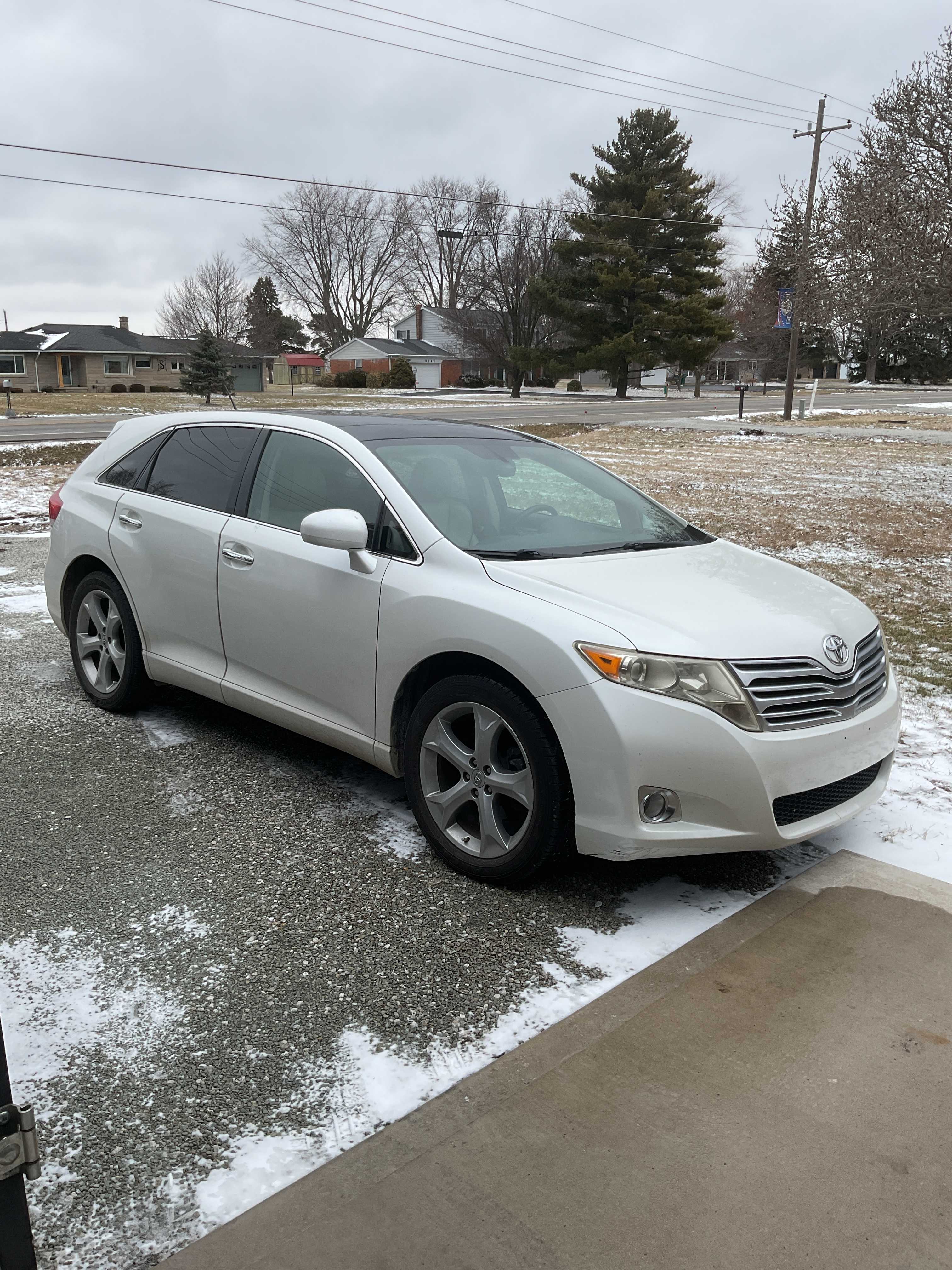 Auction teaser for Estate of Roy King