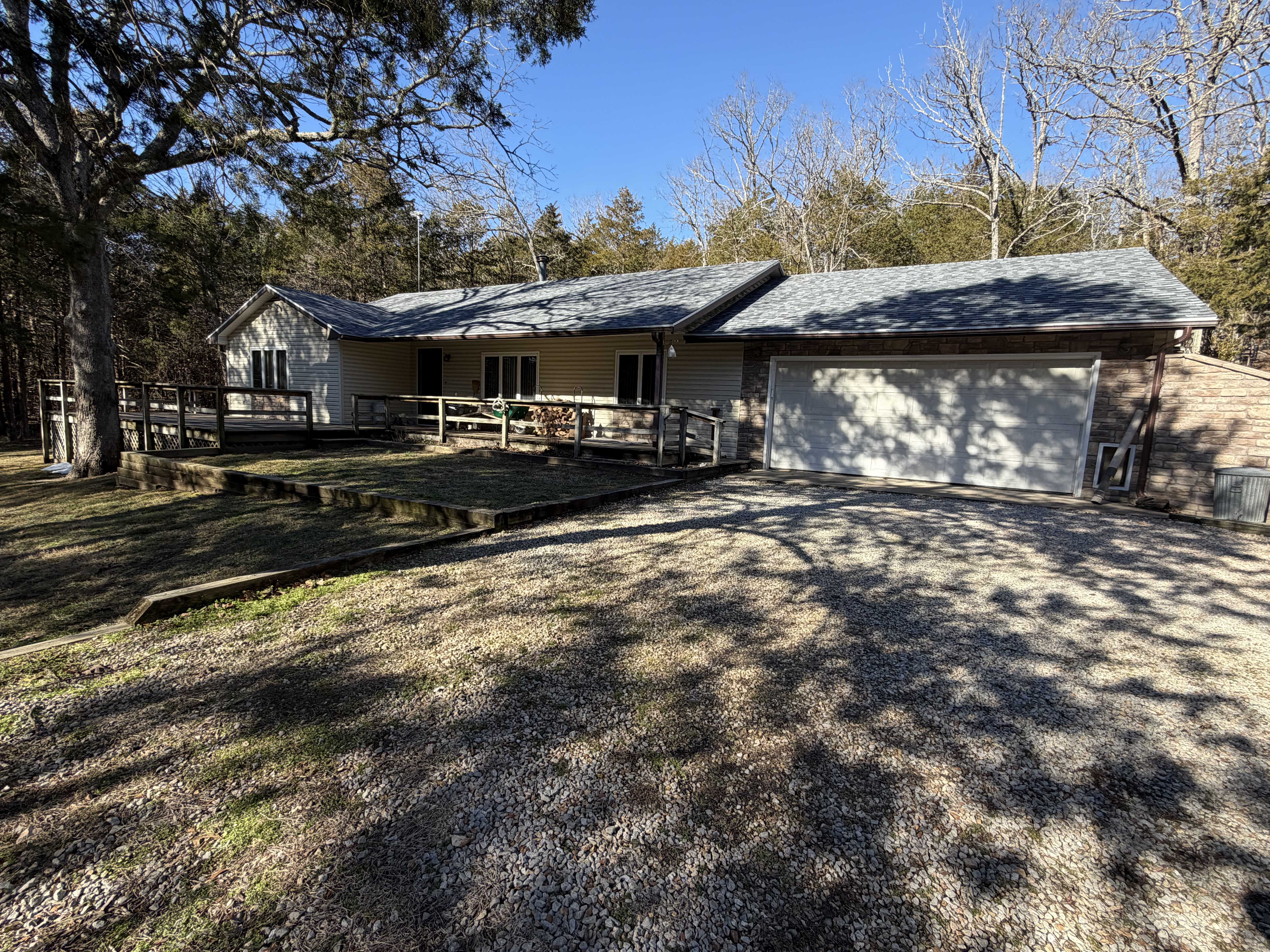 Auction teaser for Real Estate & Public Auction