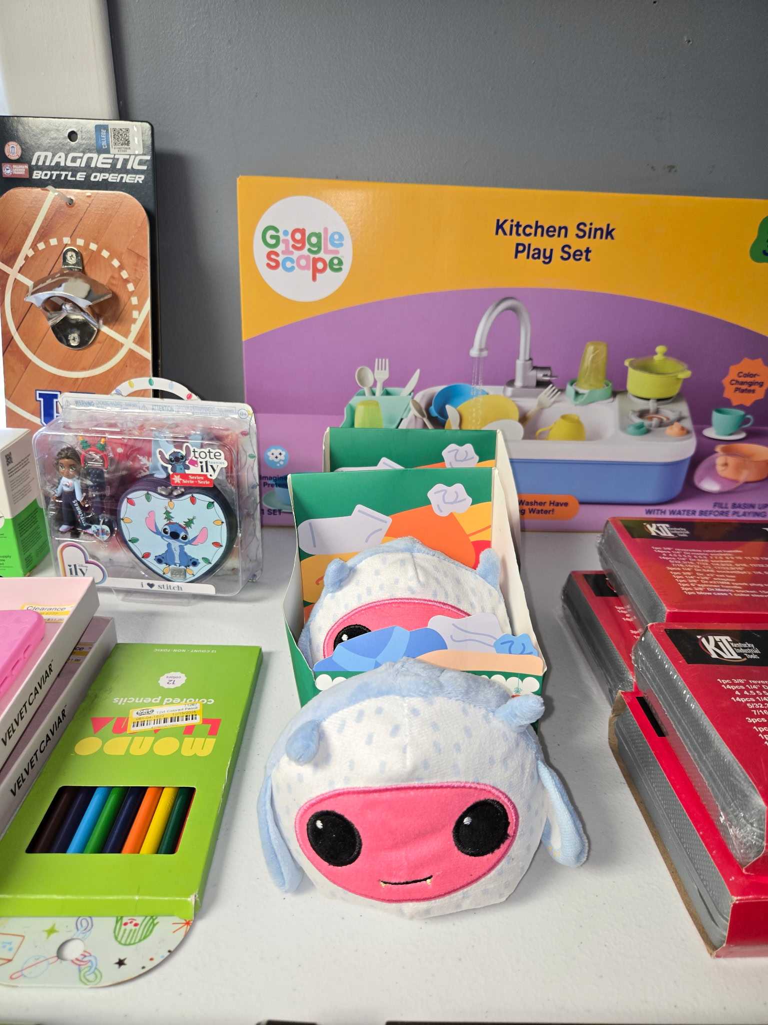 Auction teaser for Saturday auction 3 - Easter, spring & more!