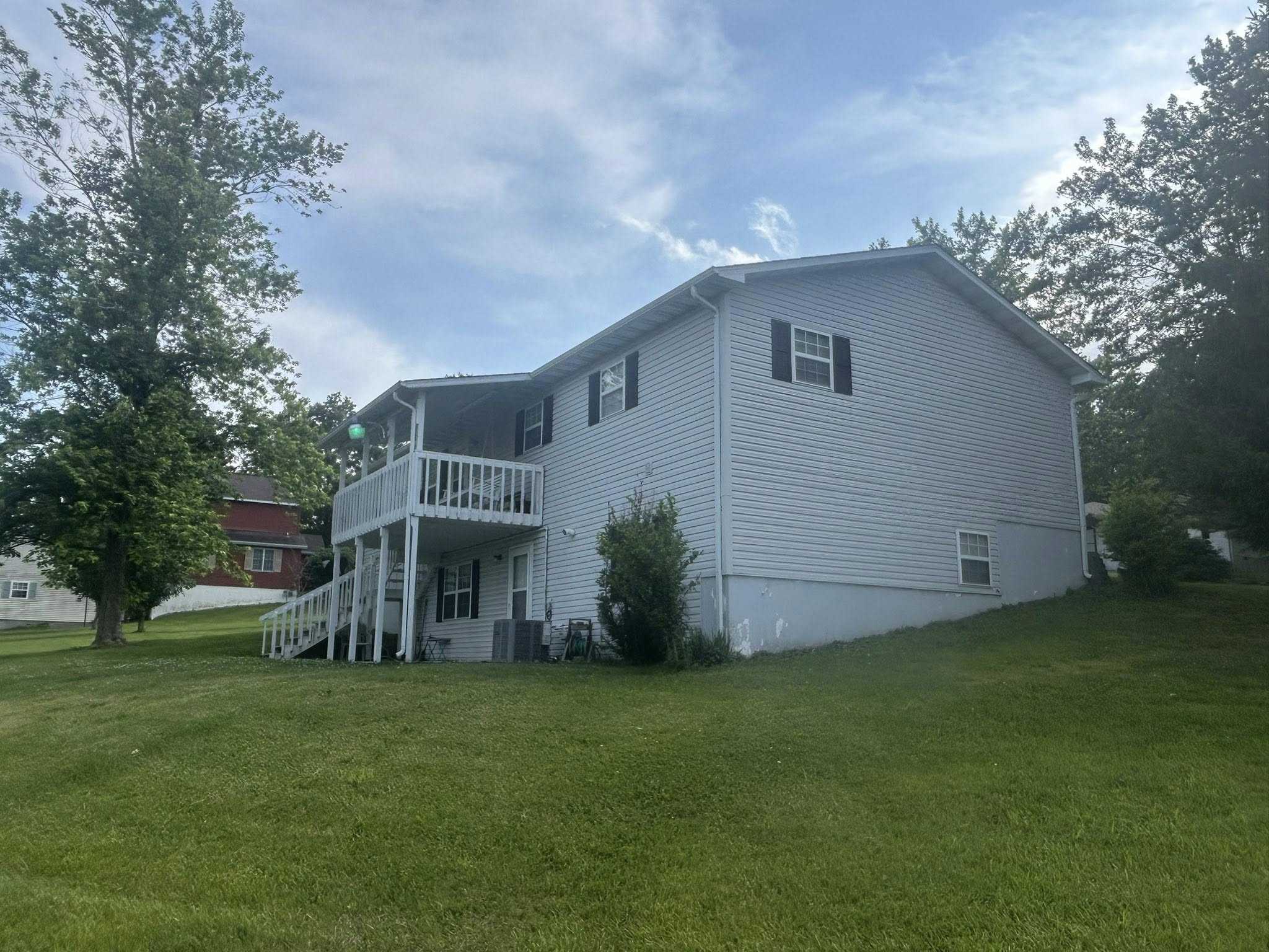 Auction teaser for Real Estate & Personal Property Auction