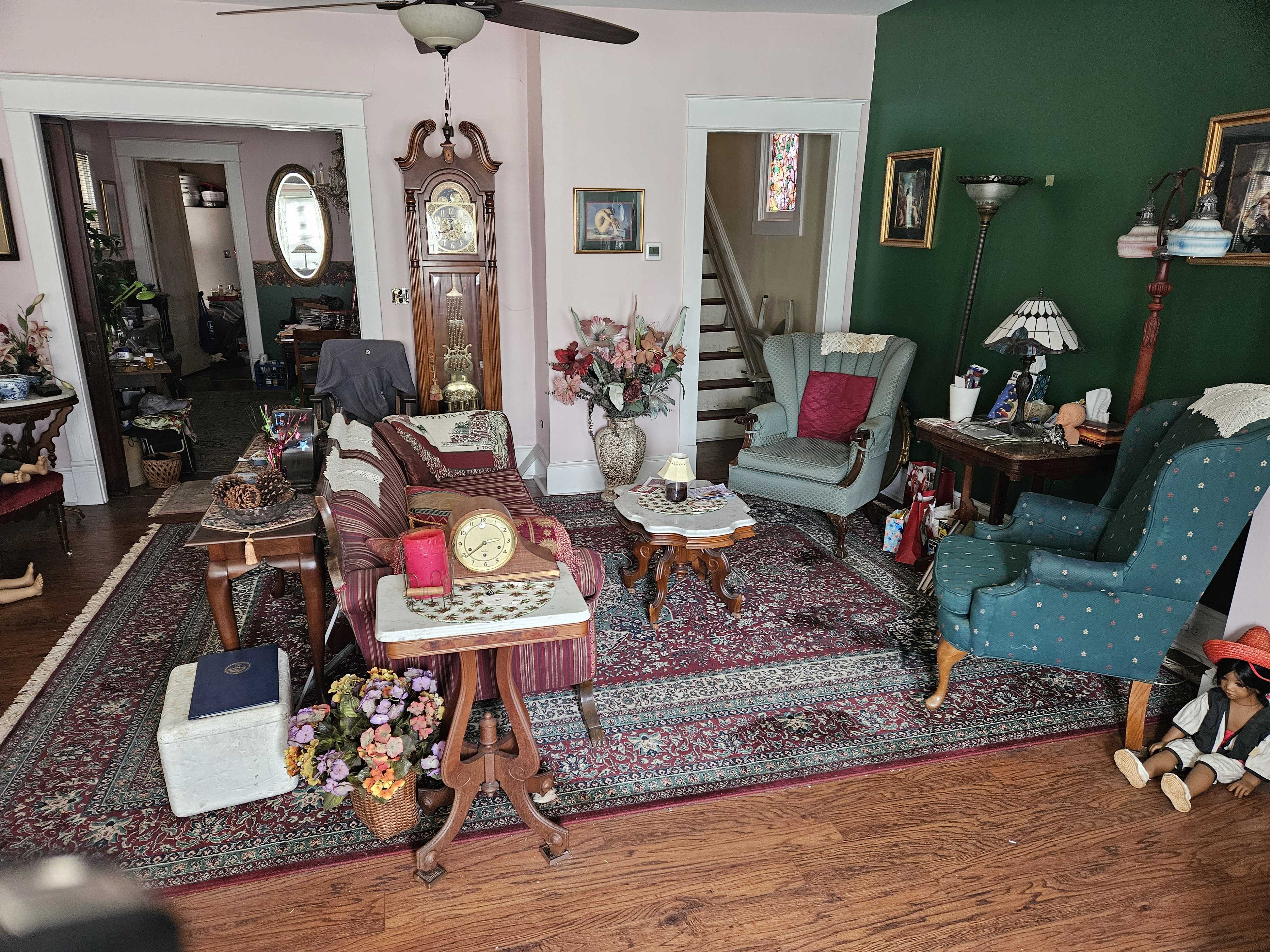 Auction teaser for ANTIQUES, COLLECTIBLES, LOCAL ARTWORK, FURNITURE, HOUSEHOLD, TIFFANY LAMPS, BOOK
