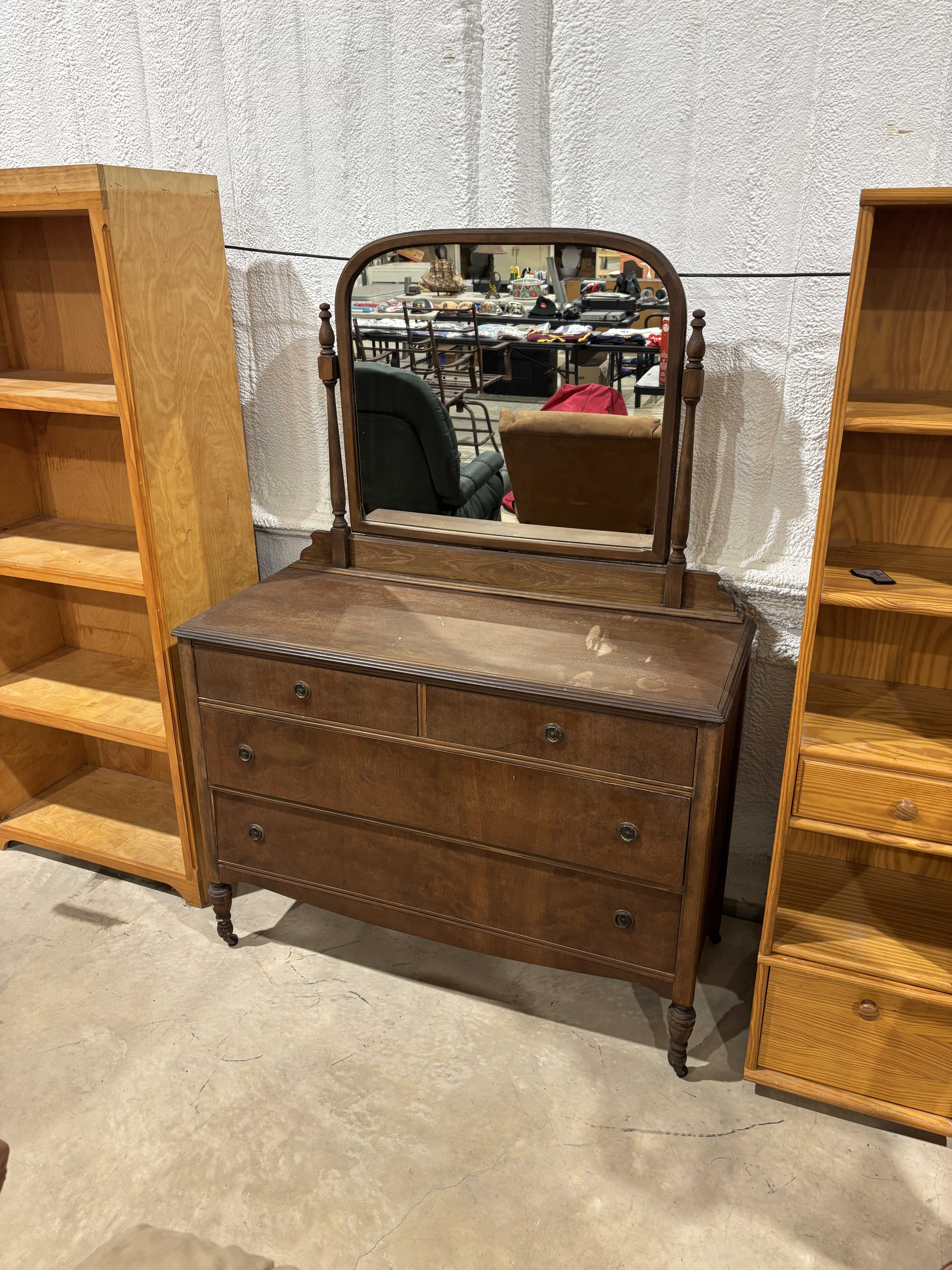 Featured auction image