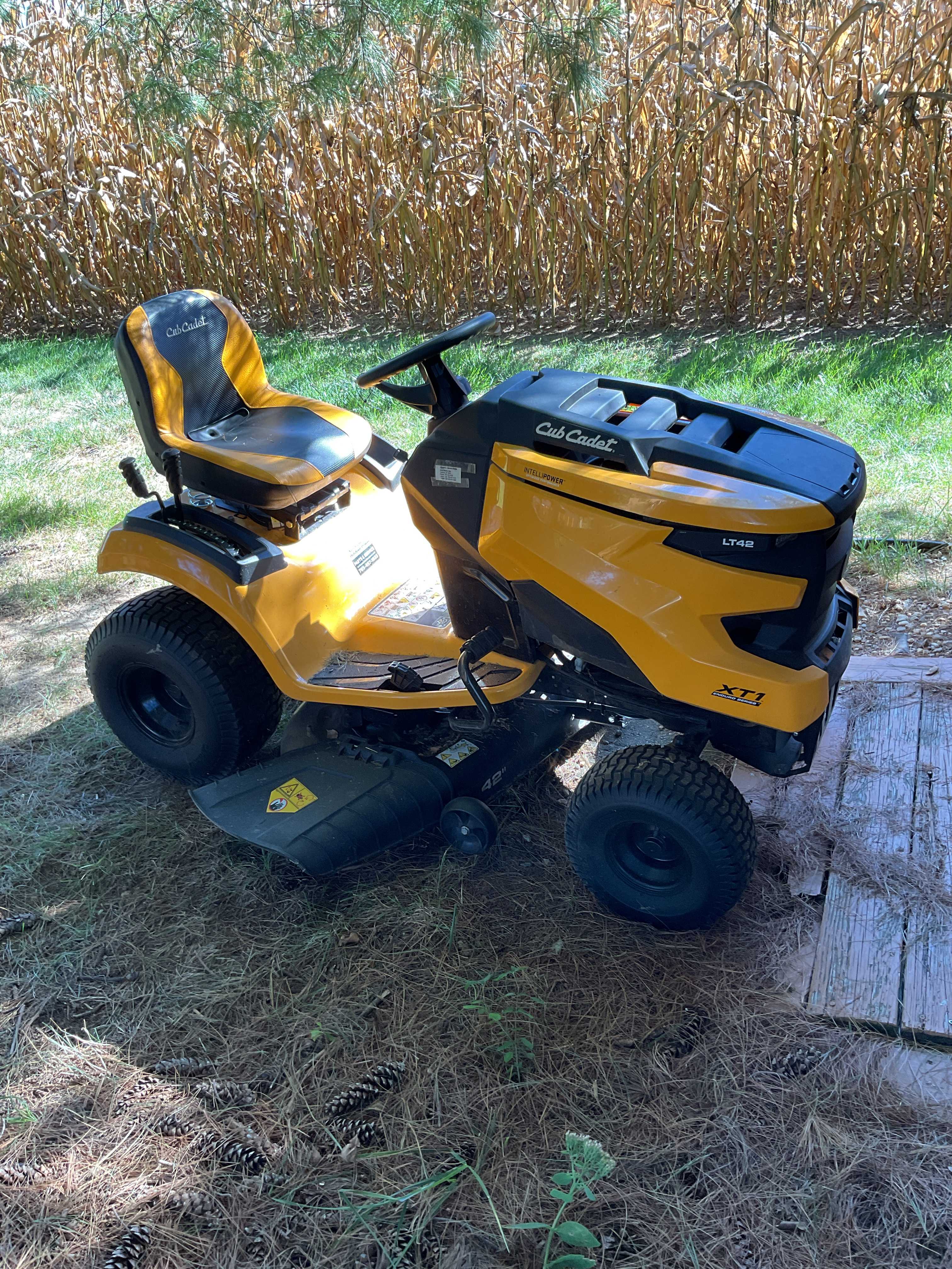 Auction teaser for MID-CENTURY MODERN FURNITURE, TOOLS, CUB CADET MOWER, LOTS OF COSTUME JEWELRY & 